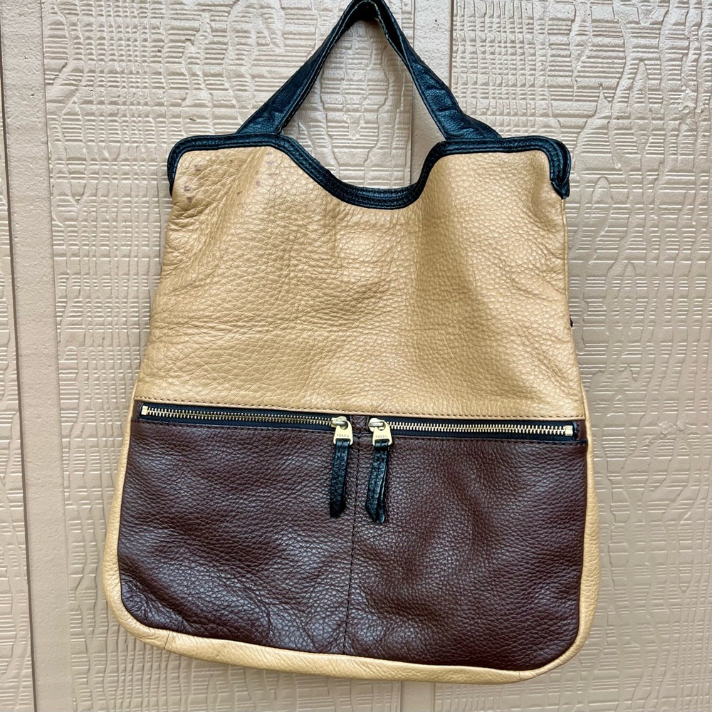 ⭐️Fossil Two-Tone Leather Tote Bag 15” H X 14” W
